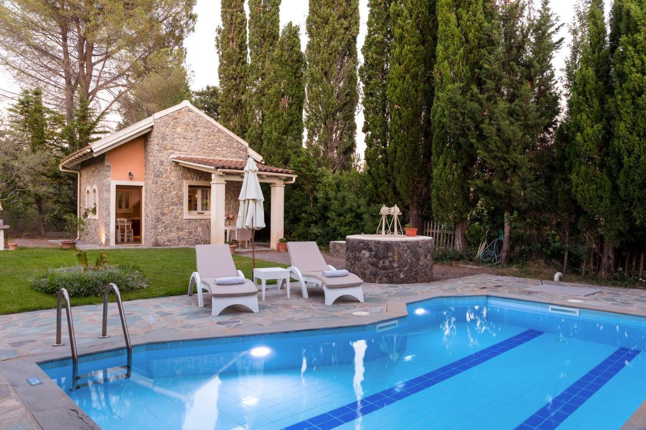 Petrinos Cottage Dafnila Bagian luar foto